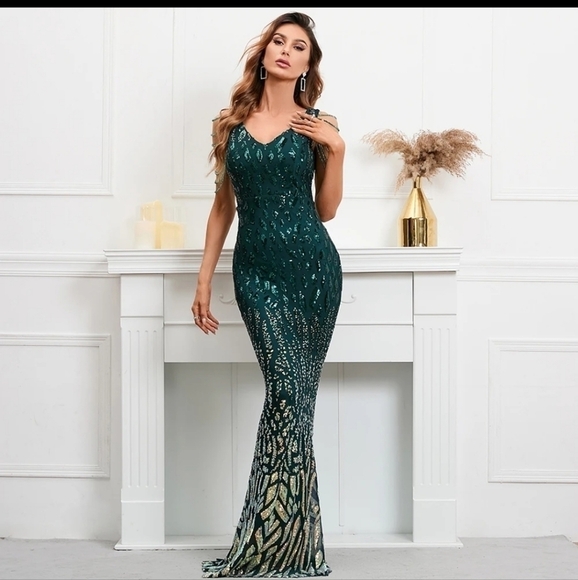 Dark Green, Rhinestone, Contrast Sequined Graphic Print Mermaid Maxi gown - Picture 6 of 16